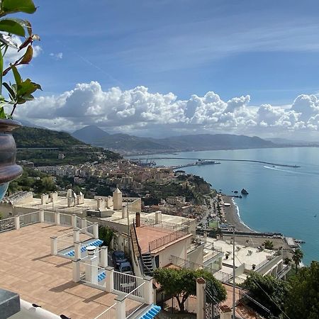 Casa Vacanza: The Wind Rose Vietri sul Mare Exterior photo