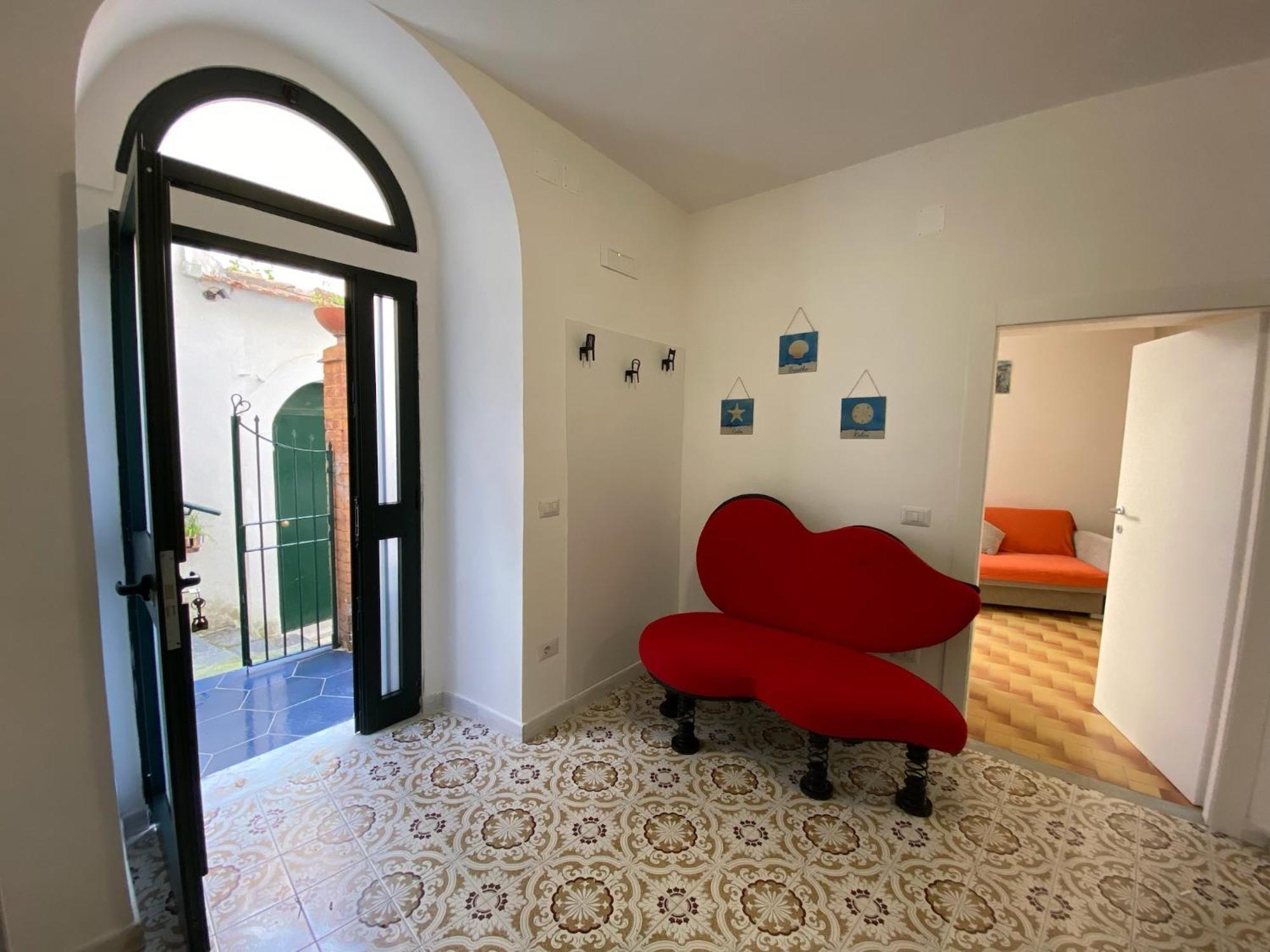 Casa Vacanza: The Wind Rose Vietri sul Mare Exterior photo